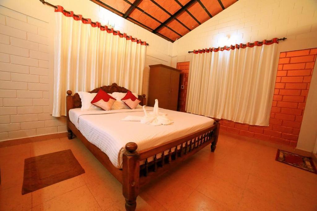 Hôtel Emarald Wild West à Sultan Bathery Extérieur photo